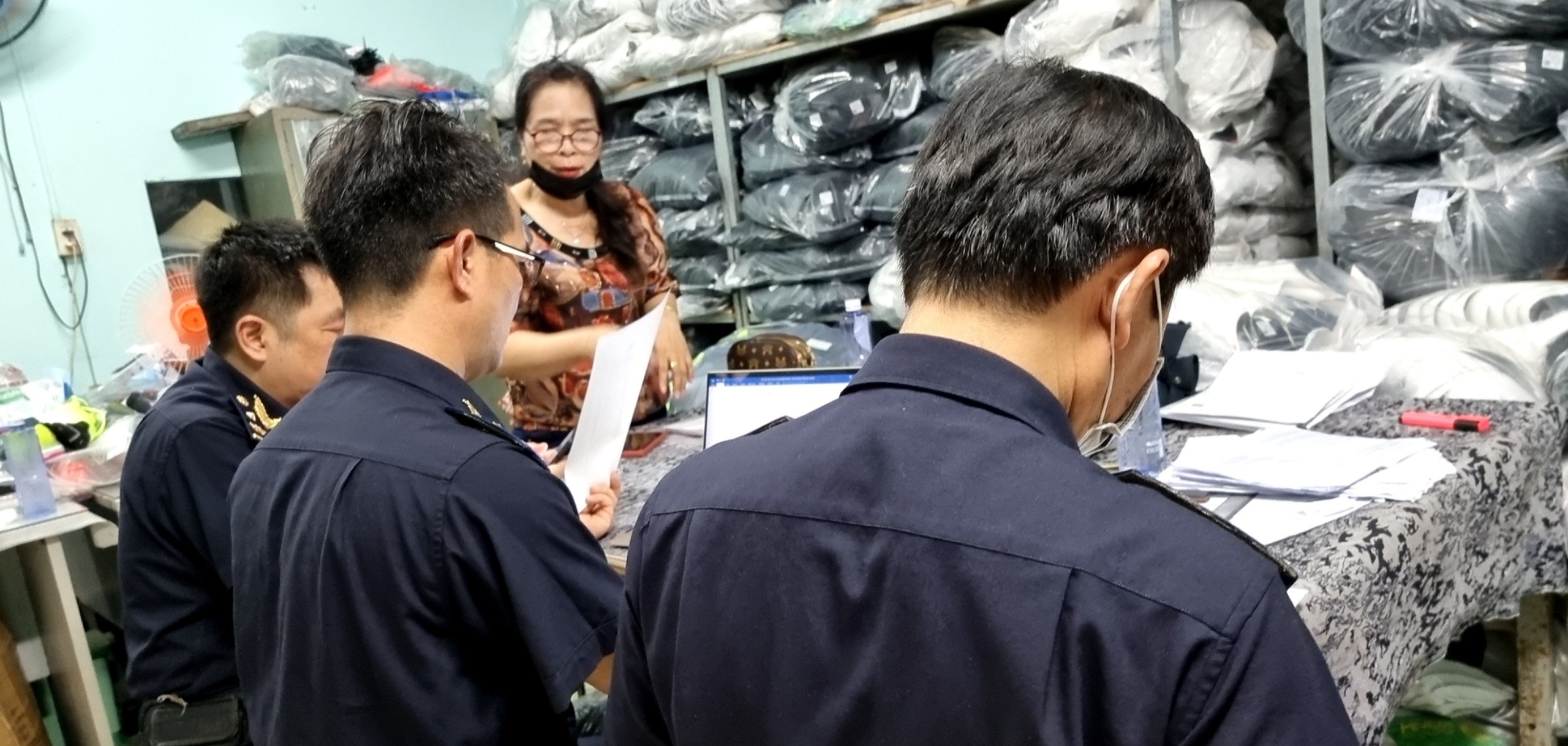 Kiểm tra cơ sở gia công (kiểm xưởng) tại Doanh nghiệp